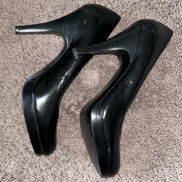 Alfani Black leather Maddy 4-inch stiletto heel - Picture 4 of 5